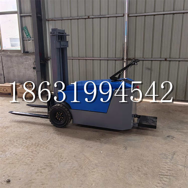 盘山县全电动叉车插腿式堆高车液压装卸车1.5吨升高小型站驾式铲车